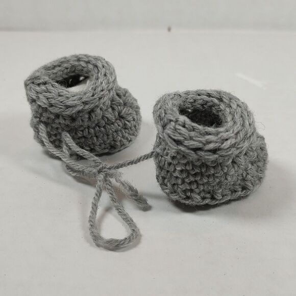 Handmade Crochet Baby Booties Soft Gray Newborn Preemie Shoes Shower Gift New - Picture 6 of 16
